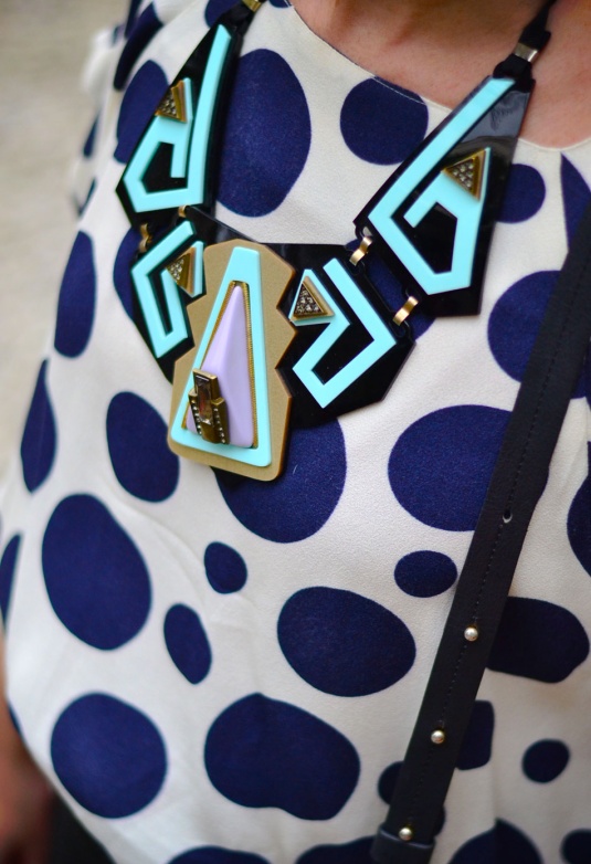 maxi-colar-geometrismo