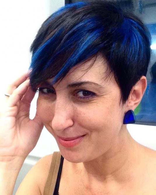 ana-cabelo-azul-hojevouassimoff-2